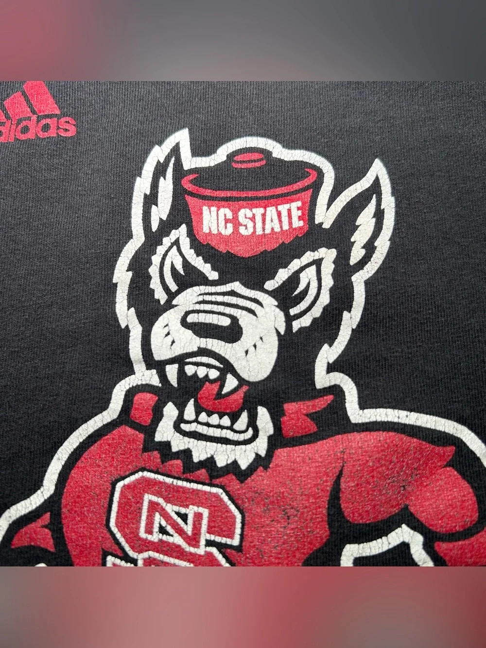 Adidas NC State Wolfpack Men’s Tuffy Strutting Graphic Logo Black T-Shirt size L